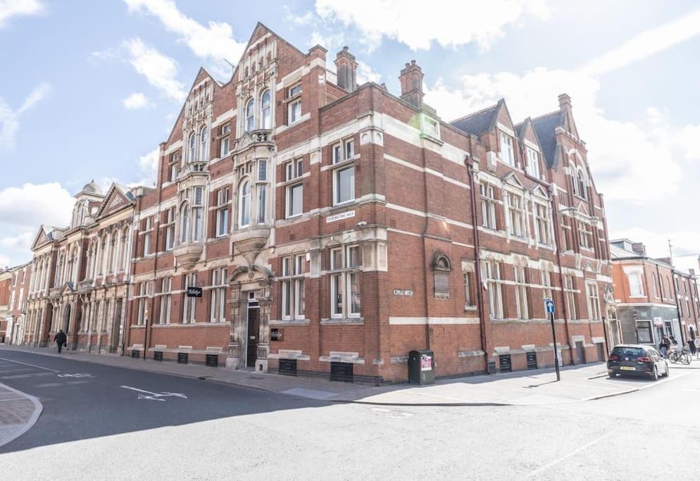 The Pocklington - The Abbey Suite Leicester Exterior photo
